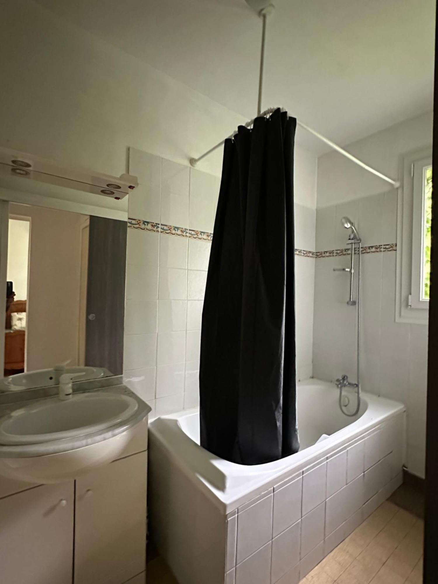 Nickis House Villa Saint-Sauvant  Bagian luar foto